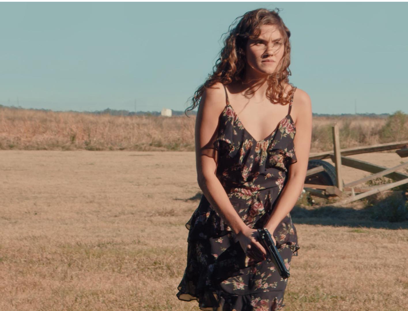 دختری با اسلحه Girl With a Gun