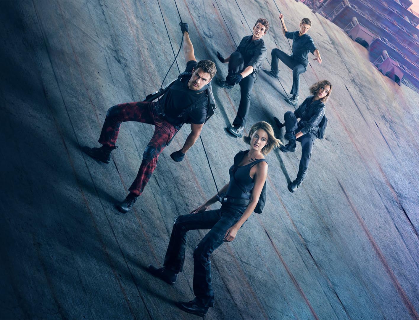 سنت شکن سه: هم پیمان Allegiant