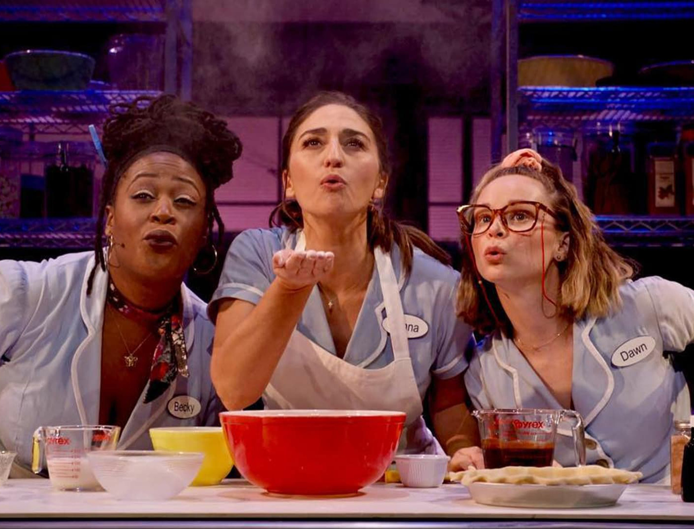 پیشخدمت Waitress: The Musical