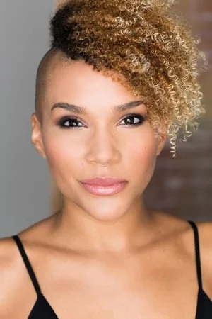Emmy RaverLampman